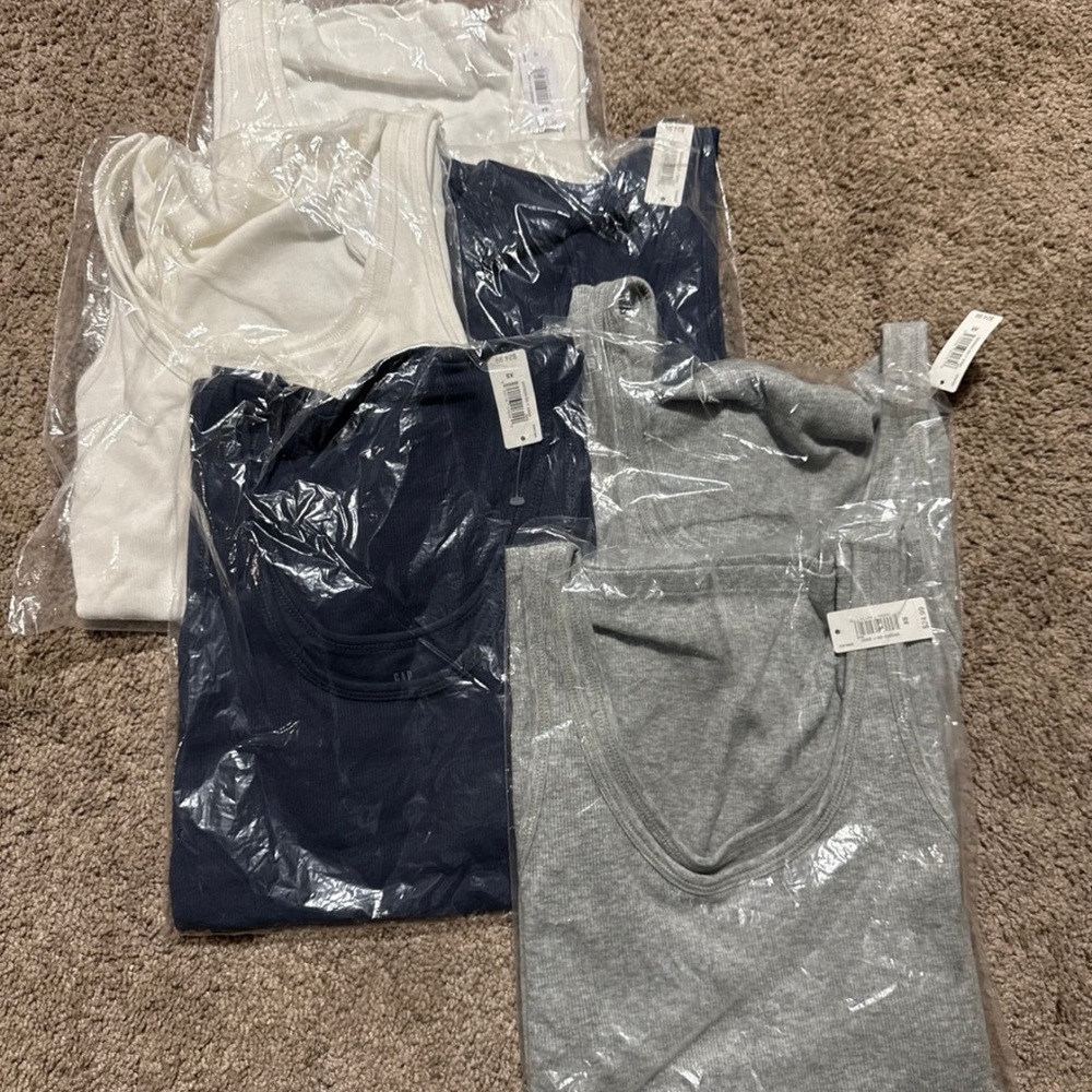 GAP Navy white and gray Tank Top lot of 6 size XS